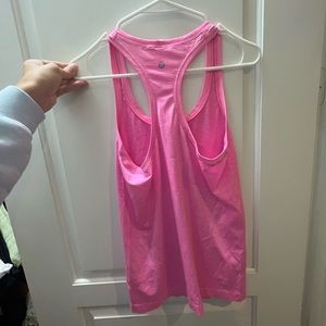 Lululemon Swiftly Tech Racerback Tank in Pink Size 6